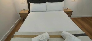 1 bedroom, iron/ironing board, free WiFi, bed sheets - Carmen Street, Seville, Historic Center B2 (Sevilla)
