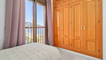 3 chambres, fer et planche Ă repasser, Wi-Fi gratuit, draps fournis