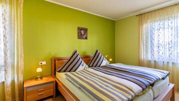 3 Schlafzimmer, Bügeleisen/Bügelbrett, kostenloses WLAN, Bettwäsche