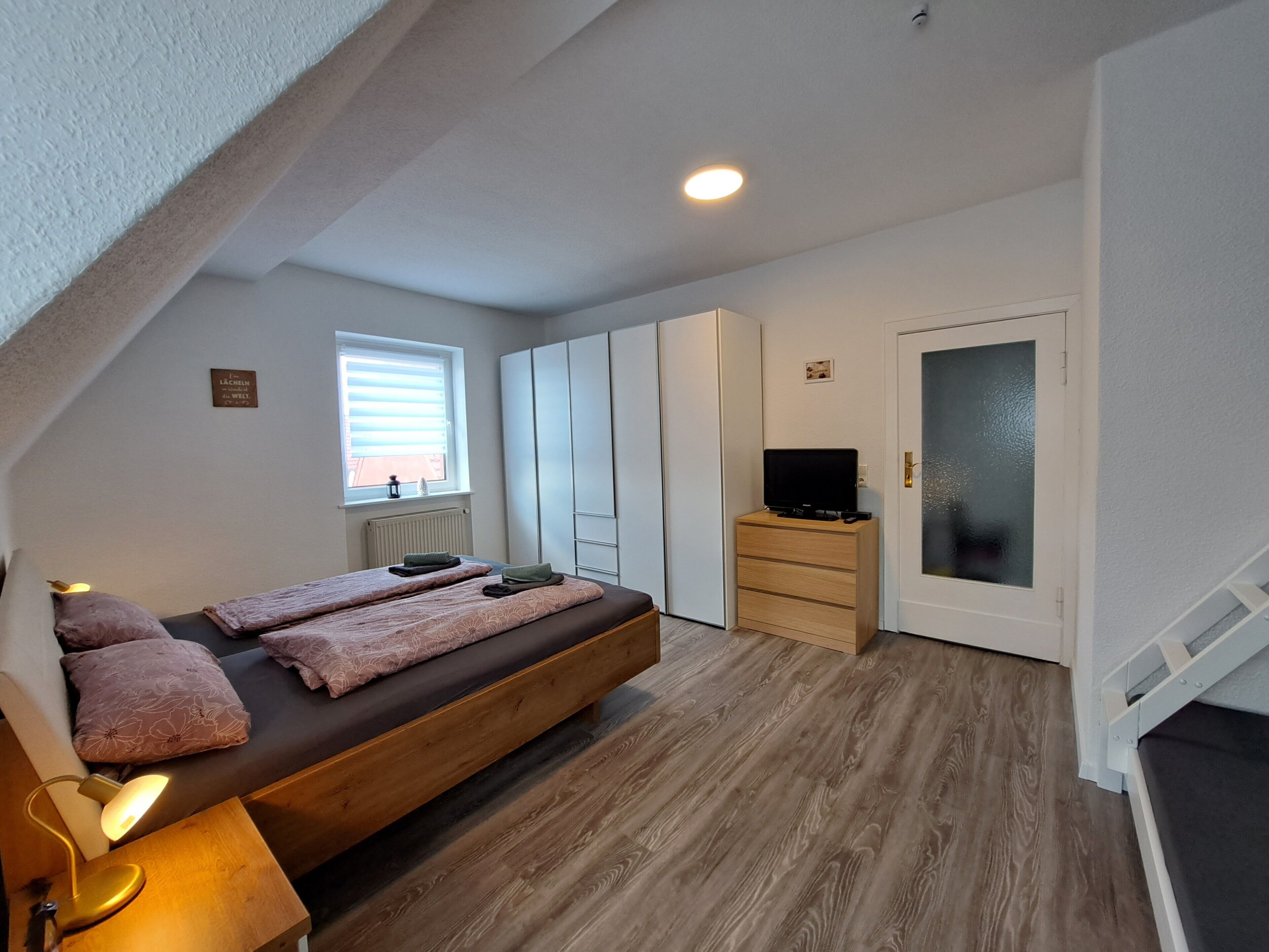 3 habitaciones, wifi gratis y ropa de cama 