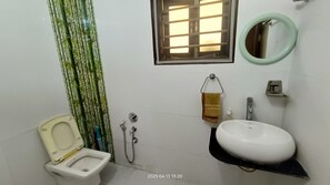 Dusche, Handtücher, Seife, Shampoo