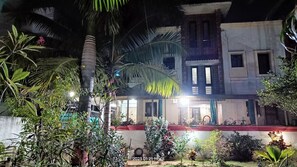 Exterior - Bunglow Villa Garden Facing 5 Minutes From Hotel Hayatt Place Ho (Vadodara)
