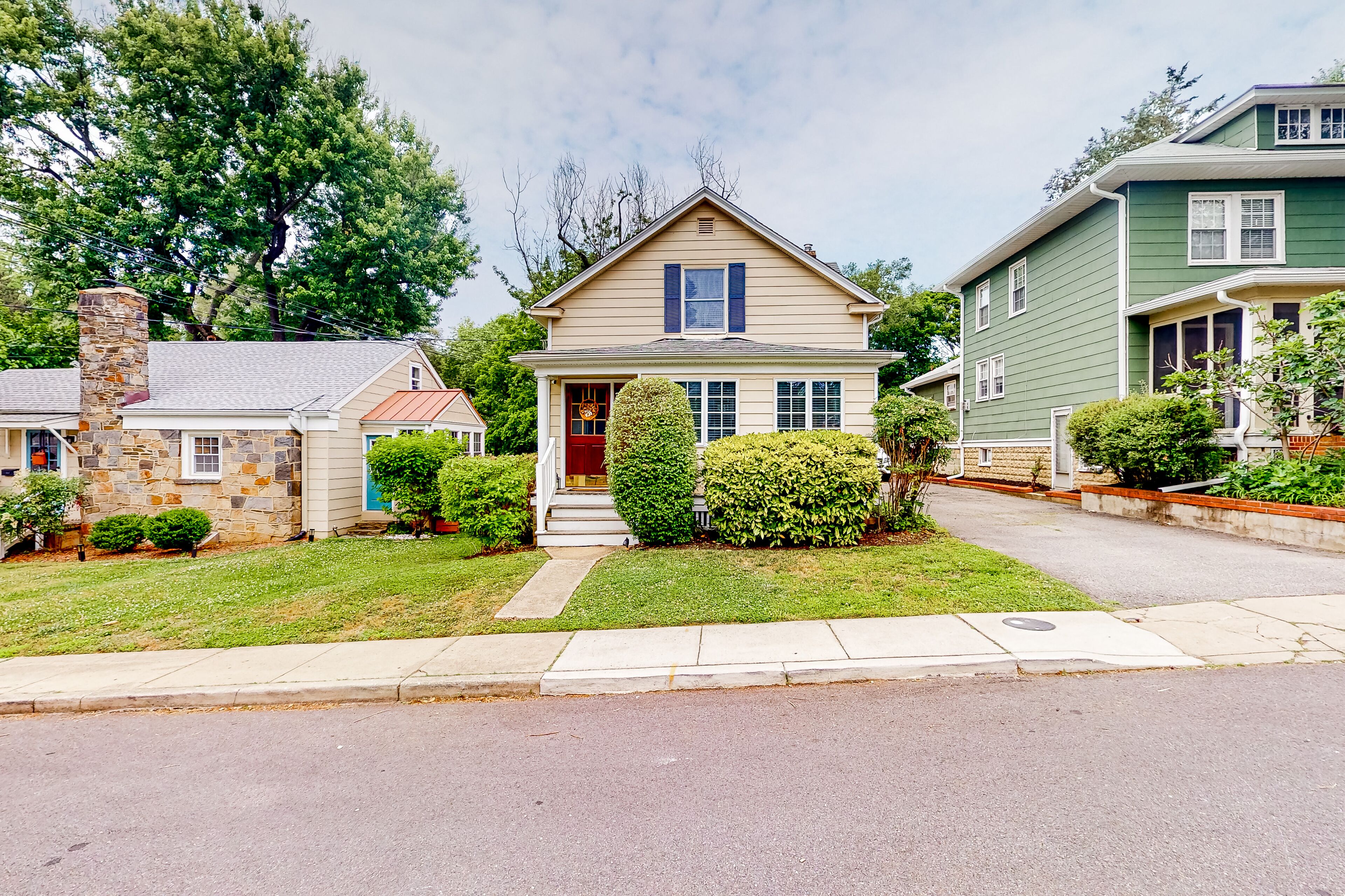 Quiet dog-friendly suburban home with patio, grill, yard, kitchen, & Pack-N-Play