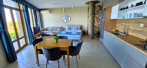 Deluxe-Suite, Meerblick | Hochwertige Bettwaren, Daunenbettdecken, Minibar, individuell dekoriert