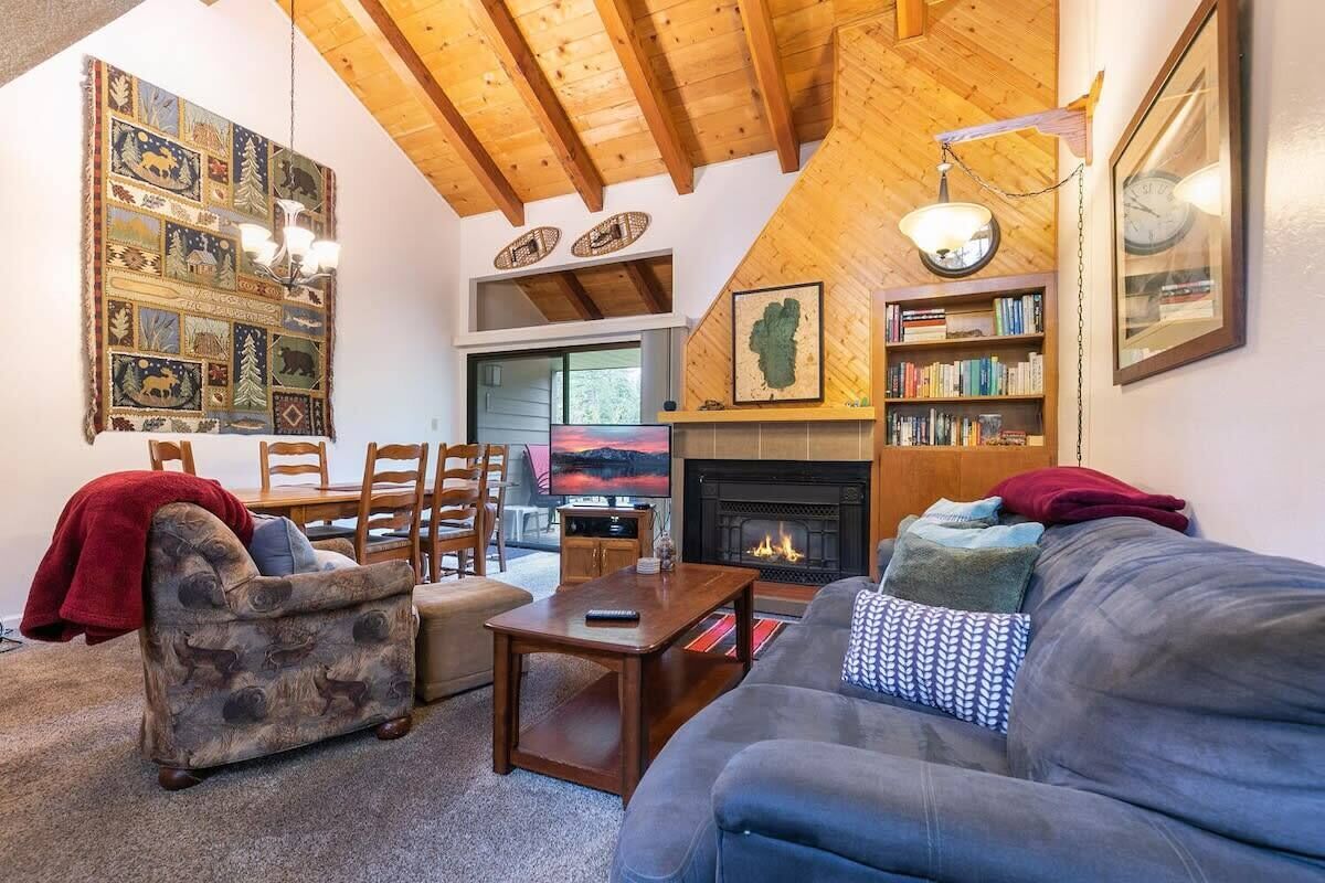 TV, fireplace, stereo, offices