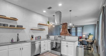 Gigantic duplex in Springfield