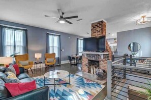 تلفزيون، مكتب