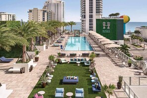 Pool - Exclusive two bedroom with pools and ocean views (Hollywood)