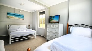 4 habitaciones, cuna de viaje, wifi y ropa de cama