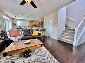 Unclassified image, 3 of 69, button