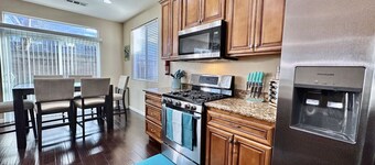 Close to SMF-Comfortable King Mattress-Garage Park