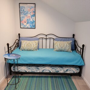 1 dormitorio, escritorio, tabla de planchar con plancha y wifi gratis