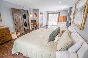 2 bedrooms, individually decorated, individually furnished, free WiFi