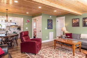 Cabin, Multiple Beds, Fireplace | Living area