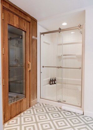 Hair dryer, towels - Chic Waterfront w/ Hot Tub, Sauna and Sky Deck! (Saugerties)