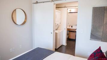 1 bedroom, iron/ironing board, travel crib, WiFi