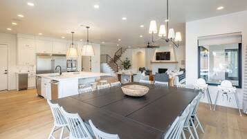 House, Multiple Beds (Sand Cove Villa at The Ledges with Pr) | Private kitchen