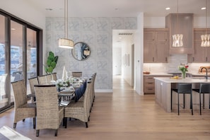 House, Multiple Beds (Poolside Palms Retreat) | Dining