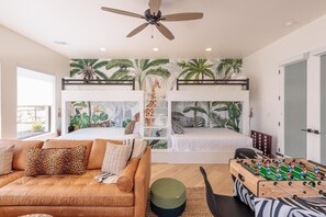 Ferienhaus, Mehrere Betten (Poolside Palms Retreat) | Blick von der Unterkunft