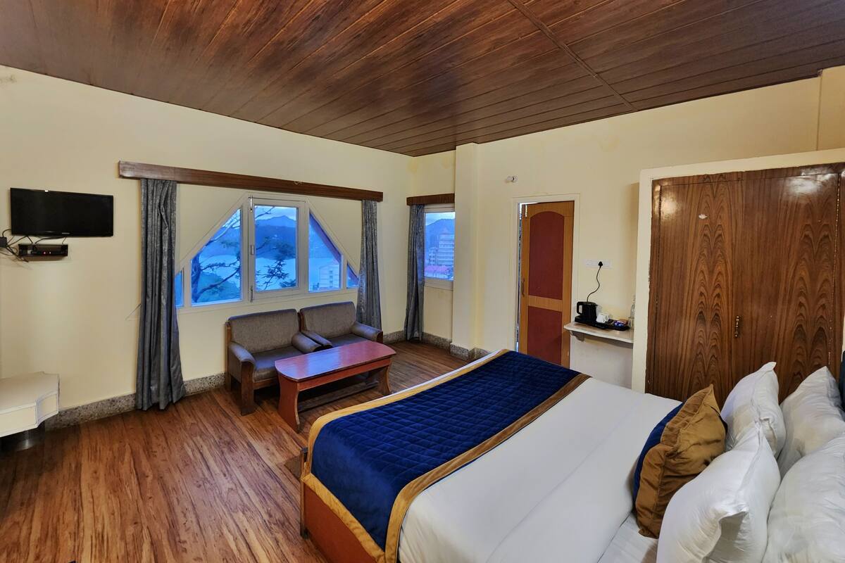 Deluxe Room | 1 bedroom, soundproofing, WiFi (free)
