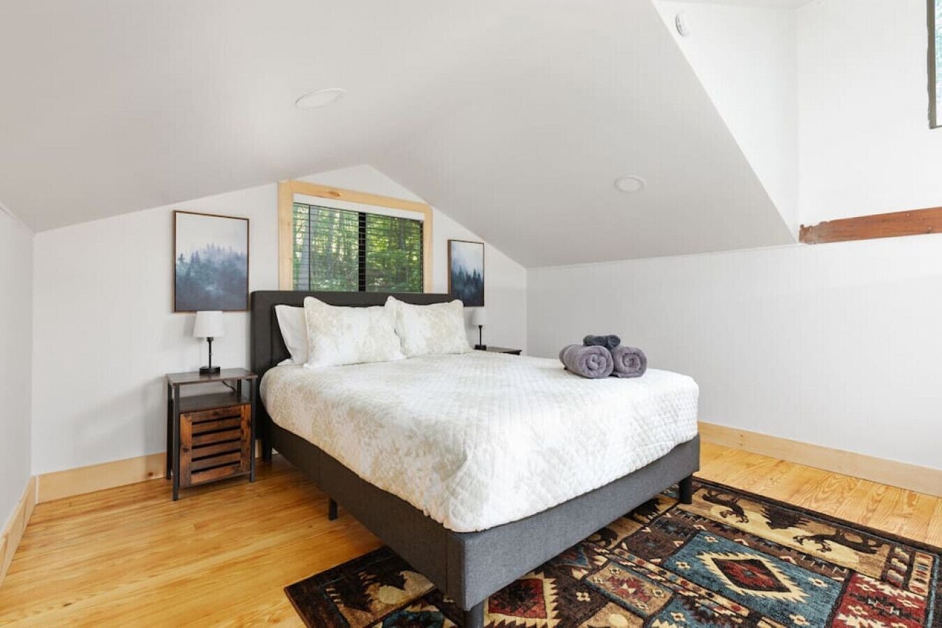 4 chambres, bureau, Wi-Fi, draps fournis