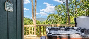 Forest Ridge Cabin - Hot Tub +Wi-Fi +National Park