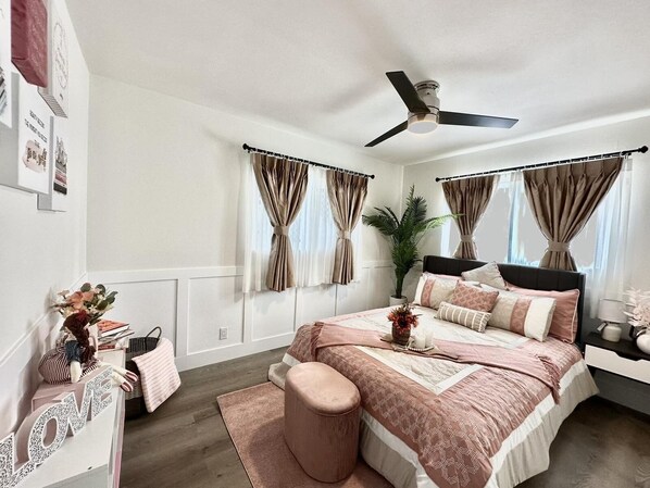 3 bedrooms, iron/ironing board, travel cot, WiFi