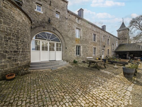 Charming Farmhouse in Ouffet for 7