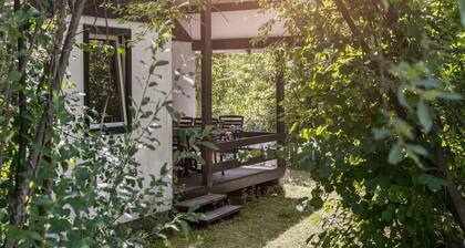 Bungalow by Reservoir in Eifel