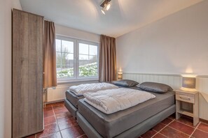 5 bedrooms, Internet