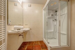 Bathtub