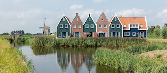 House in Volendam near Marina