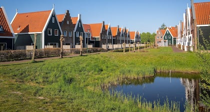 Casa en Volendam cerca de la Marina