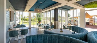 Apartamento en Cape Helius junto al agua