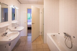 Bathtub