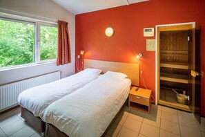 3 bedrooms, free WiFi - Bungalow in Netherlands with Sauna & Privacy (Kootwijk)