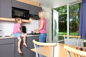 Fridge, microwave, coffee/tea maker