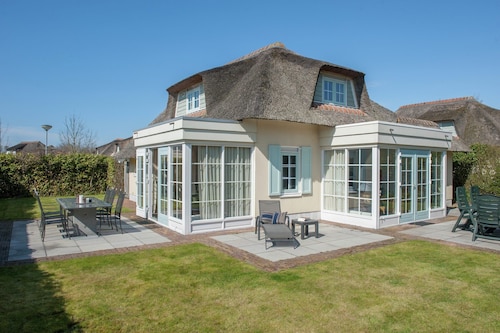 Villa in Domburg near North Sea Beach