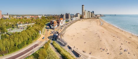 Vlak bij het strand