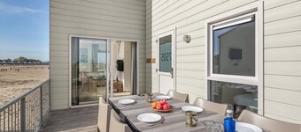 Villa in Zeeland with Sauna & Beach Access