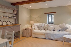 TV - Mill House Cottage - Cosy Stay on The Cotswold Way (Pitchcombe)