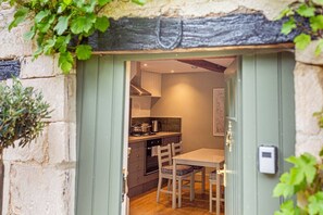 Dining - Mill House Cottage - Cosy Stay on The Cotswold Way (Pitchcombe)