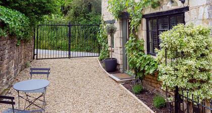 Mill House Cottage - Cosy Stay on The Cotswold Way