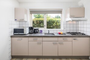 Fridge, coffee/tea maker, high chair