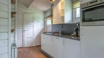 Cafetière/bouilloire, chaise haute