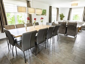 Dining - Cottage in Gelderland with Fenced Garden (Plasmolen)
