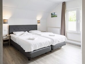 3 bedrooms, WiFi - Cottage in Gelderland with Fenced Garden (Plasmolen)