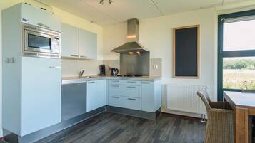 Refrigerador, microondas, parrilla de estufa y lavavajillas