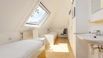 2 bedrooms, free WiFi