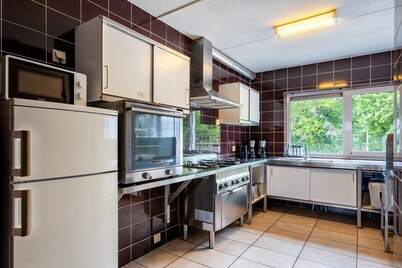 Large Pet-Friendly Lodg